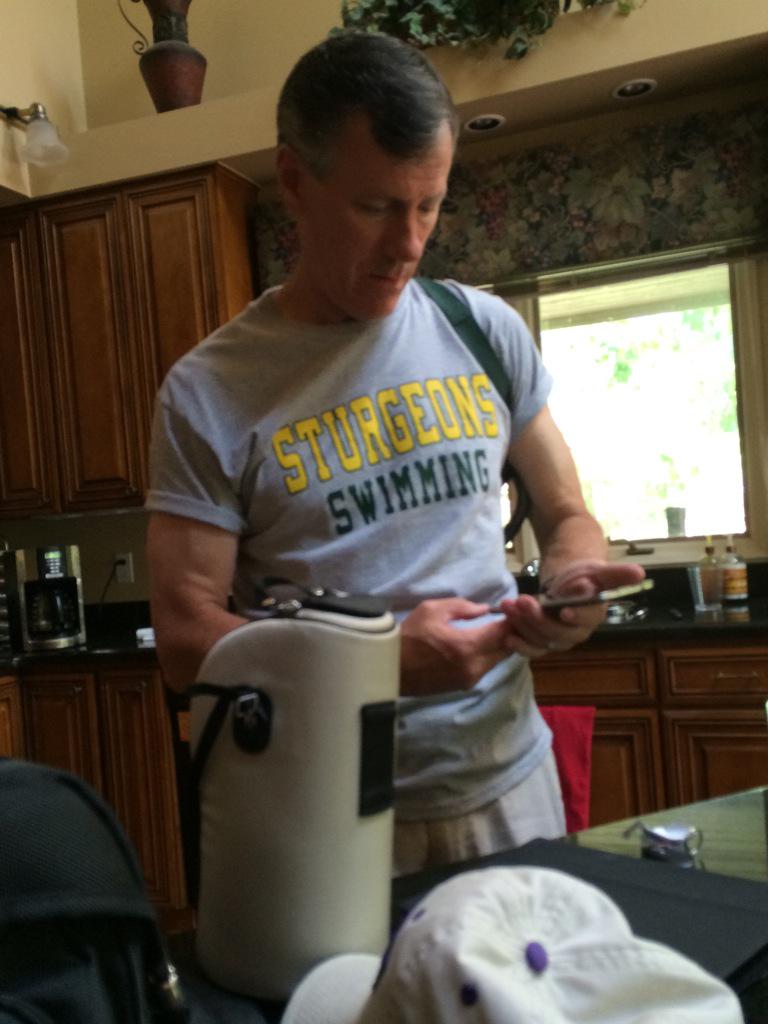 Happy birthday to my biggest fan & the only man i know who can rock the rolled up t-shirt sleeves, i love you dad  