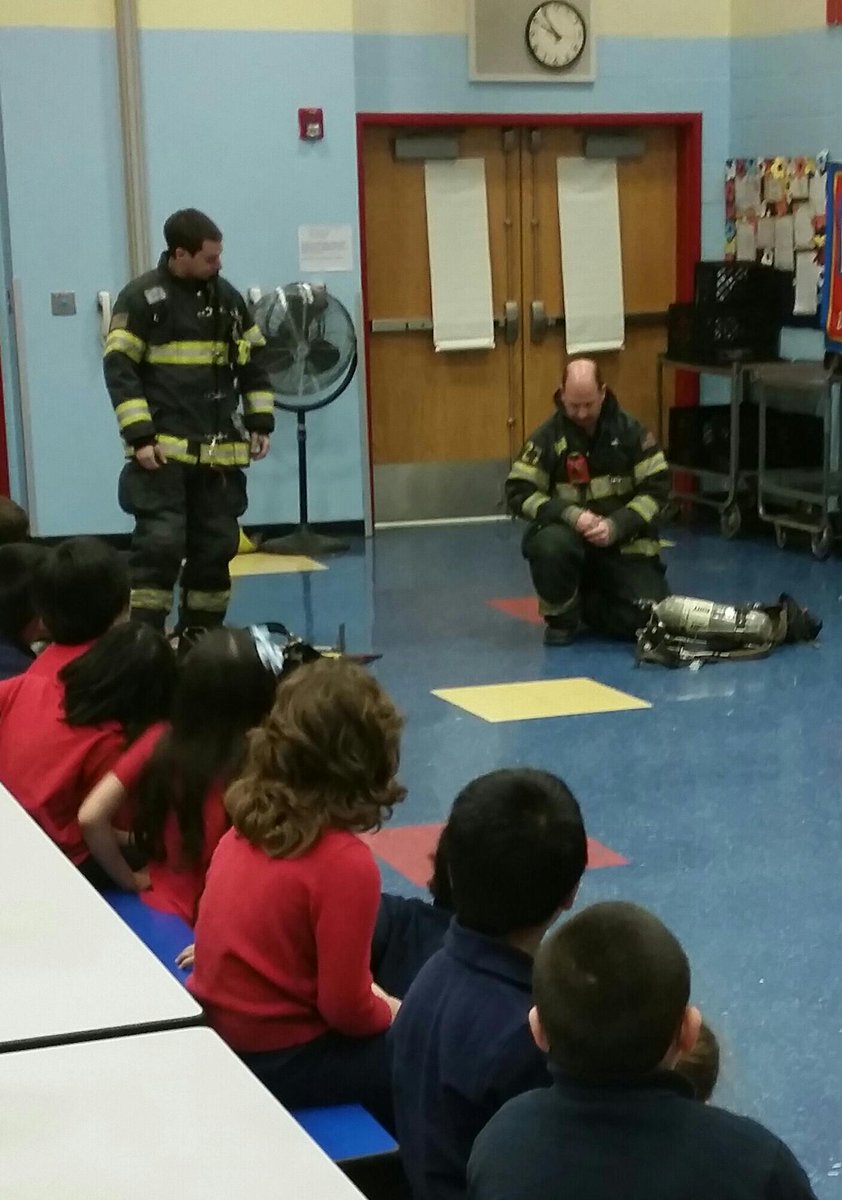 SecaucusPSD's tweet photo. #Huber 2nd grdrs learned about fire safety from custodian &amp; FF Heany &amp; FF Matolla. @RobPresuto @eviggiani80 http://t.co/baApNosYDC