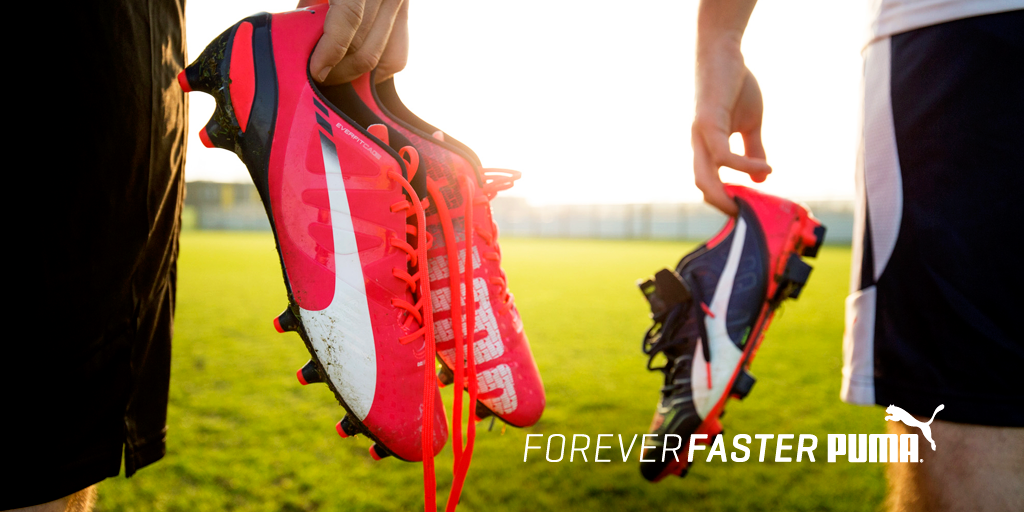 PUMA_Uy's tweet photo. Tu duelo entre #Velocidad y #PotenciavsPrecision. Con #EvoPower o #EvoSpeed, ¿cuál elegís? http://t.co/LZvpdTTgfF