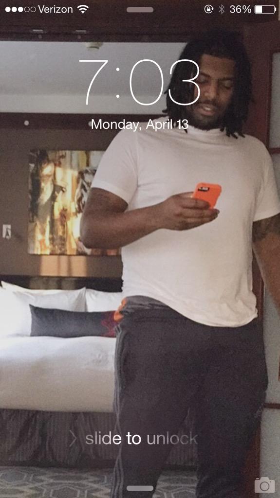 THEREALNKC's tweet photo. Hey Papi 😘 #MCM #lockscreenlove http://t.co/3rxoyGObc3