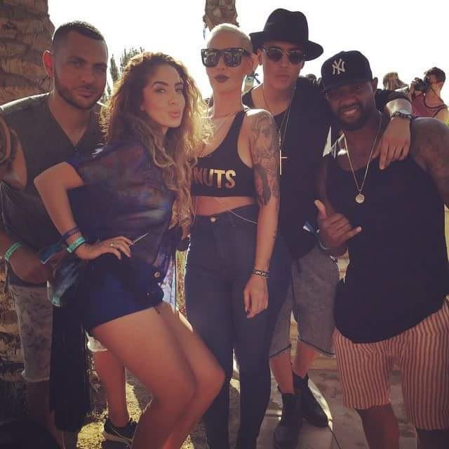BoldCityCap's tweet photo. #WindmillWisdom RT@E_Dilla: Cedes and Amber Rose clique'd up. Lmao http://t.co/ALFH3RHFuJ