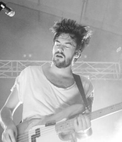 Pictures of The 1975 (@the1975pictures) on Twitter photo 