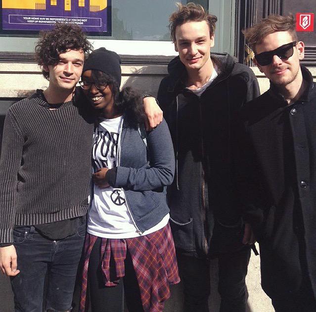 Pictures of The 1975 (@the1975pictures) on Twitter photo 