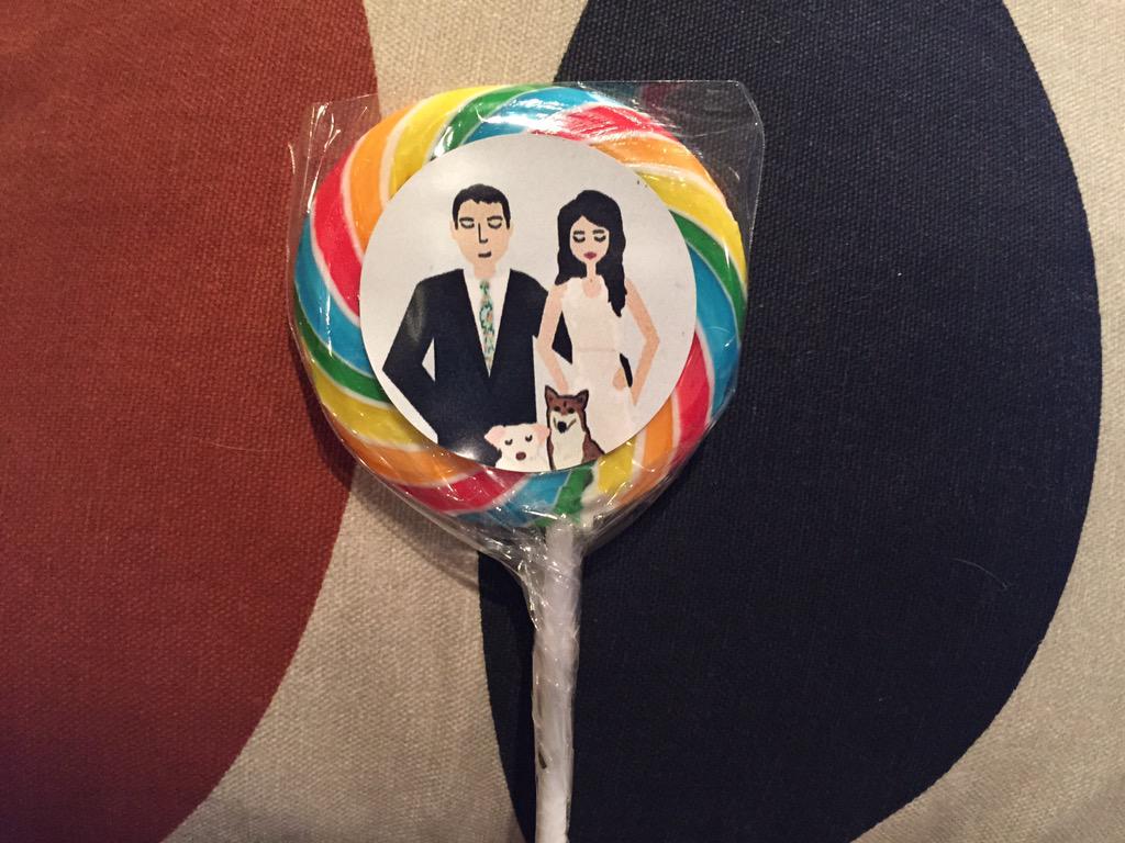 SpaceTheShiba's tweet photo. I made it to the big times, people, I'm the star of my own lollipop brand, LolliPups™. Ignore those other folks. http://t.co/sAYPvD8IFf