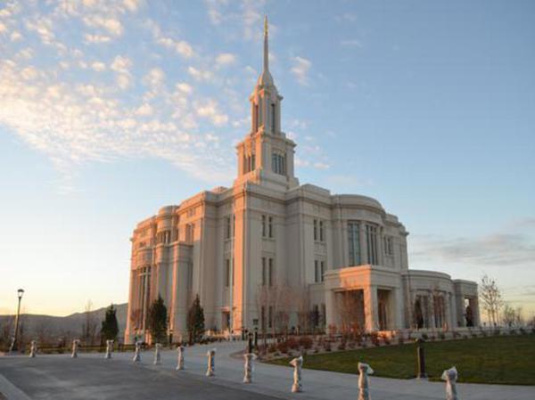 Demand high for Payson Temple open house tickets deseretnews.com/article/865626…