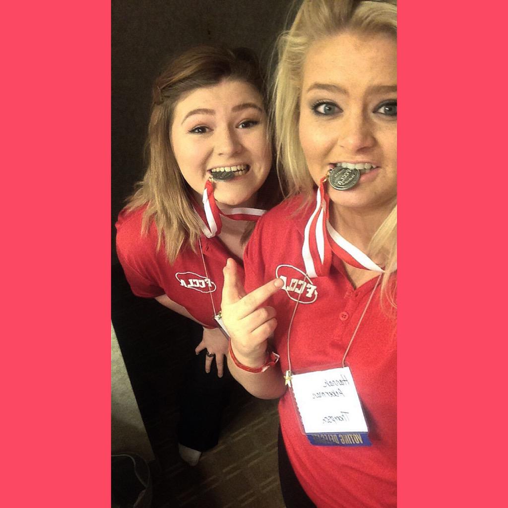 HannahAckerman9's tweet photo. #stateFCCLA my best friend couldn't do it with out her 💕 @SavannaAnn98 http://t.co/UJlULjGpkj