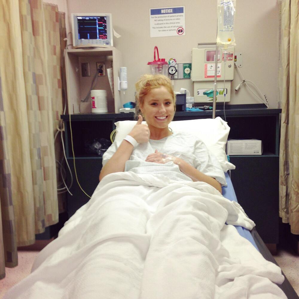 ndjrs's tweet photo. #GoElli #BeatTuesday RT @ellthatch2: Today marks the start to my surgery week. Check out https://t.co/9vmEv4ro7X http://t.co/NValby7PWf