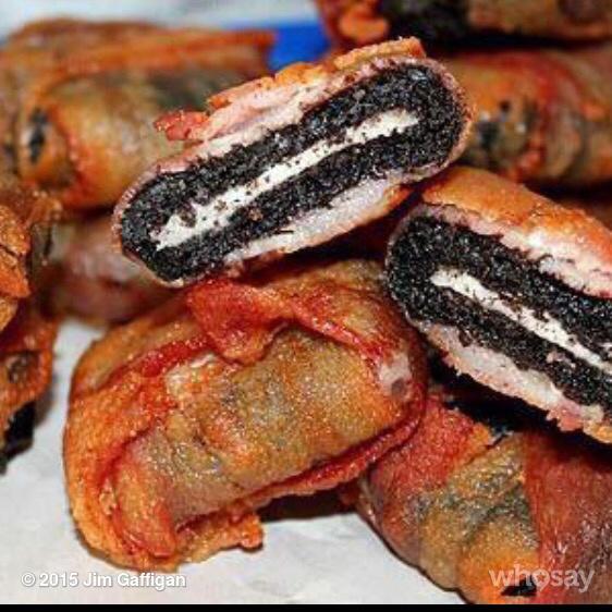 JimGaffigan's tweet photo. Bacon wrapped Oreos. God bless America (photo @sarahkheindel) http://t.co/e5hmtZc9EU