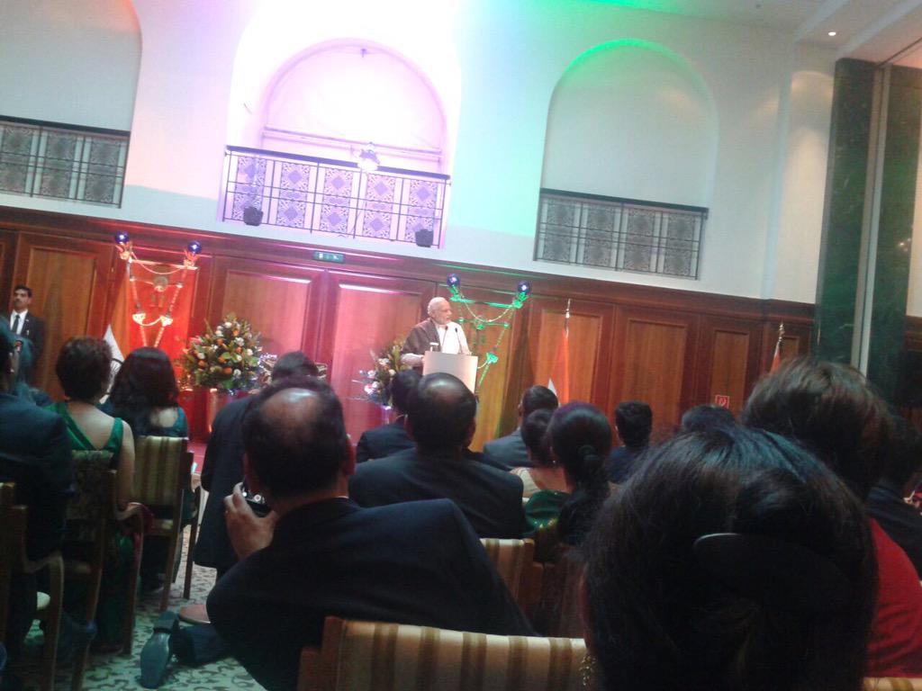 MutualPR's tweet photo. Prime Minister @narendramodi addressing a gathering during a reception in Berlin http://t.co/aFYSVpXCMu