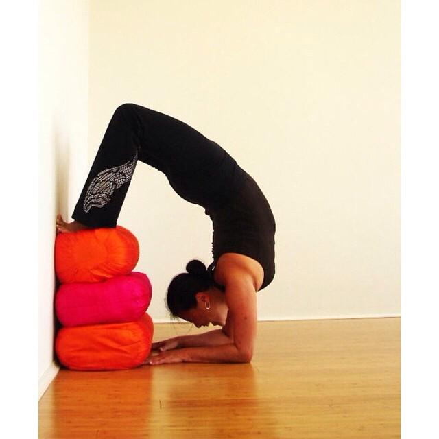 HalfMoonYoga1's tweet photo. This is Cora Wen and it looks like good inspiration for my Wednesday morning class...preview or spoiler?!?! http://t.co/0MJXVw9pCT