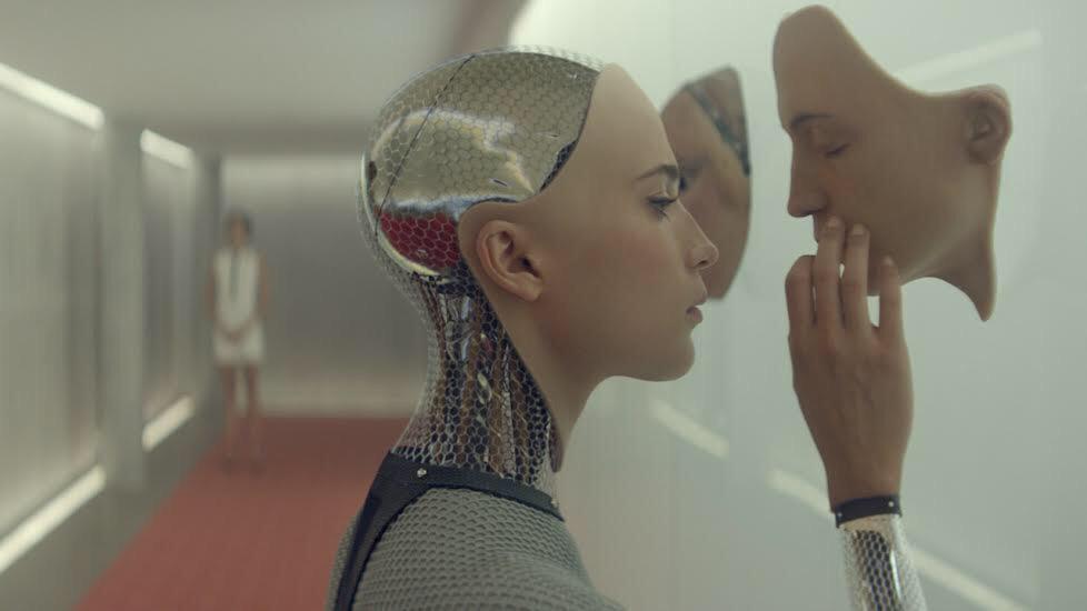 evpaul's tweet photo. #ExMachina what a creepy cool movie. Highly recommend http://t.co/TAQsze5o5d