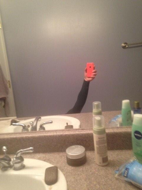 dhanjtyub's tweet image. when you&apos;re just too ugly