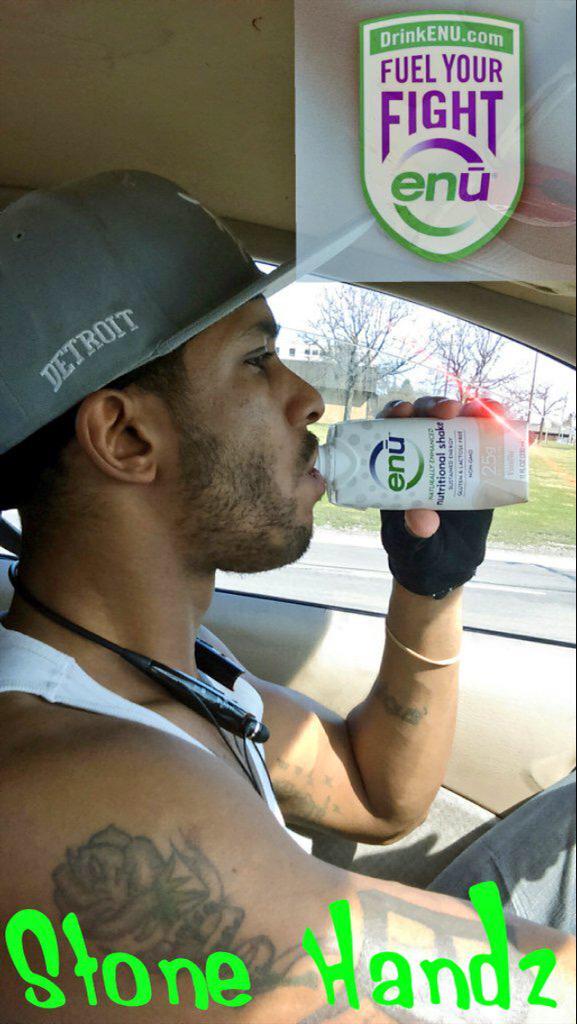 BullsManagement's tweet photo. @DrinkENU 
Thank you for supporting #BFMFighter @1StoneHandz 

#FuelYourFight 

http://t.co/dRJ1kc6G4W http://t.co/hVbXYnkXKL