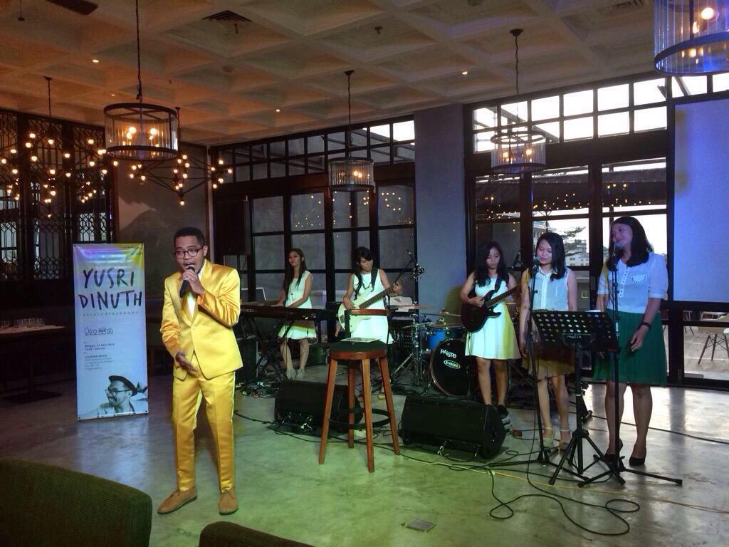 KerieLaw's tweet photo. Congratz to our beloved friend @yusridinuth proud of you bray.. #selalubersama http://t.co/m9QAOllS9c