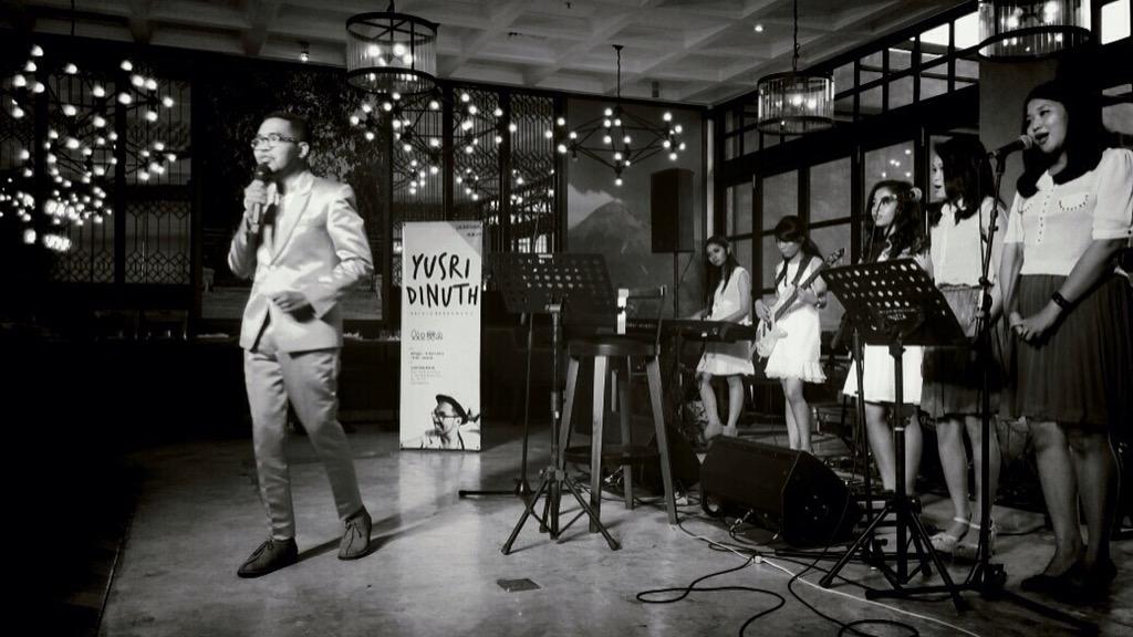 KerieLaw's tweet photo. Congratz to our beloved friend @yusridinuth proud of you bray.. #selalubersama http://t.co/m9QAOllS9c
