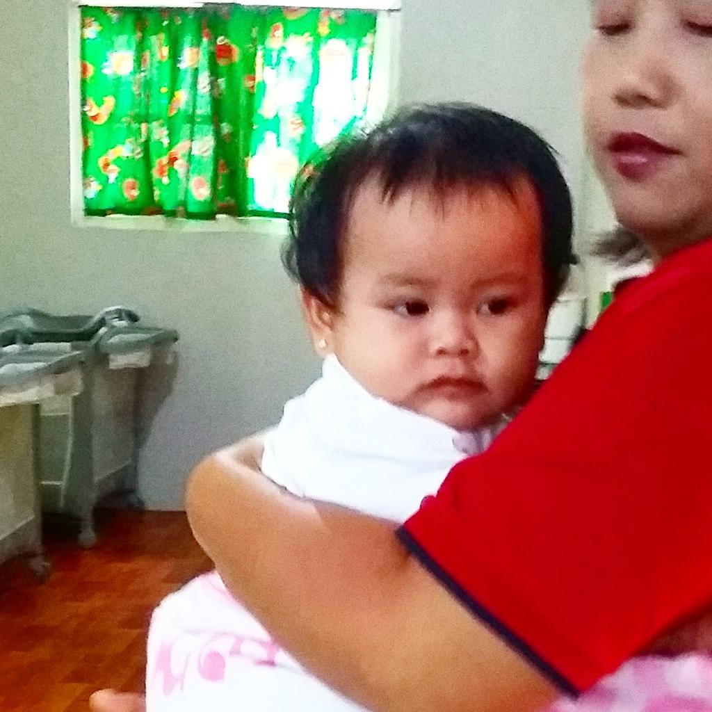 dandeliondcp's tweet photo. Nyaman dalam dekapan dan gedongan nanny... our 7 months years old babby dandeliondcp partner tepat asuh anak http://t.co/jtDI6uDXDB