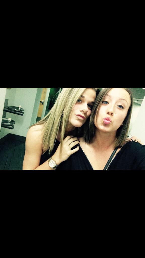 tzrtoe's tweet photo. HAPPY BIRTHDAY TO THE BIGGEST SLOOT ON THE TEAM (besides me) LOVE YOU XOXO β€οΈπ
π @DanielleWidmann #BragAbIt http://t.co/keeeQeXowZ