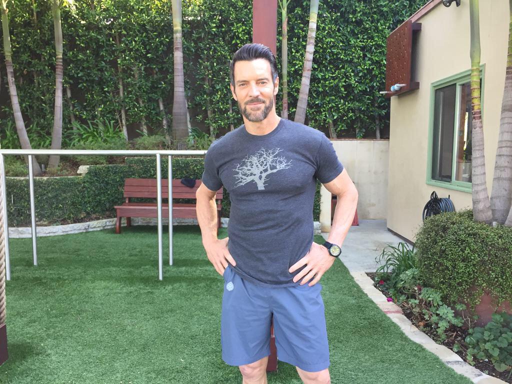 dcjamesx's tweet photo. My inspiration/personal trainer. At 57, Tony Horton looks like this. #keepfit #dontgiveup http://t.co/EgILj6gvPf