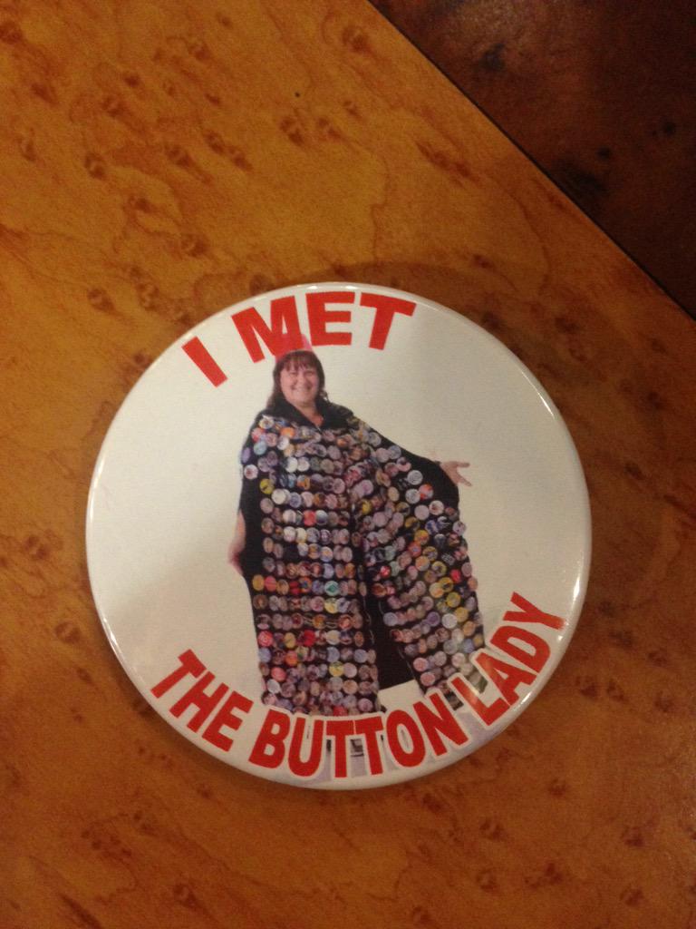 basic_brittt's tweet image. Guys I met the button lady #buttonlady