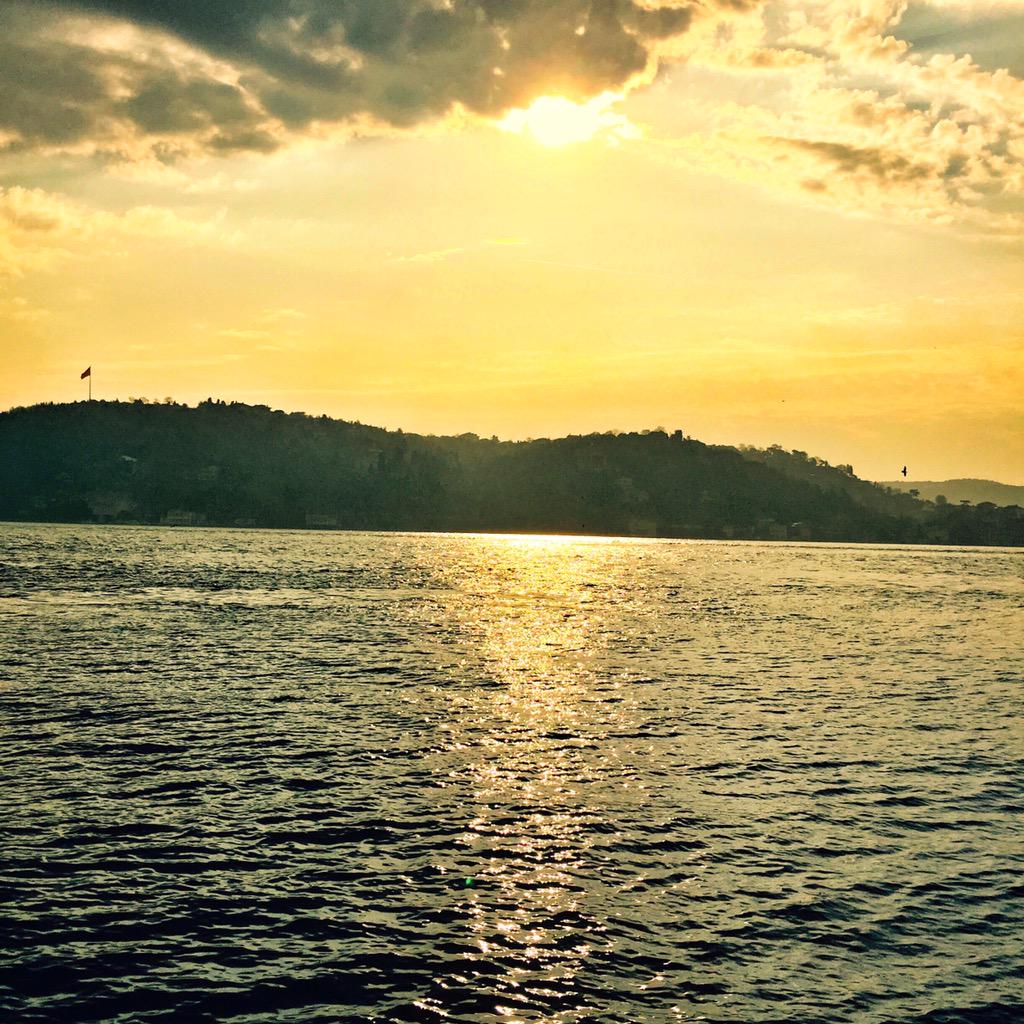 salumo's tweet photo. Temiz hava her seye iyi gelir!!miss gibi bir hava spor yapan insanlarla daha da güzel görünüyor ✌️ http://t.co/RLysd7iSBo