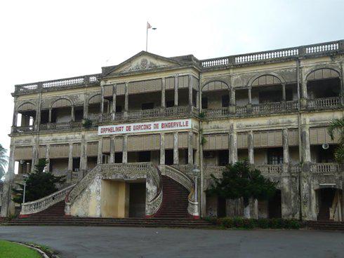 fratmat's tweet image. Bingerville: Le palais du gouverneur bientôt transformé en musée national de Côte d’Ivoire fratmat.info/une/item/24132…