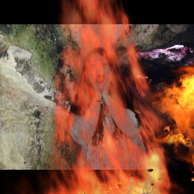 gameboyuser's tweet photo. my mum is on fire http://t.co/06EdM5kdrq