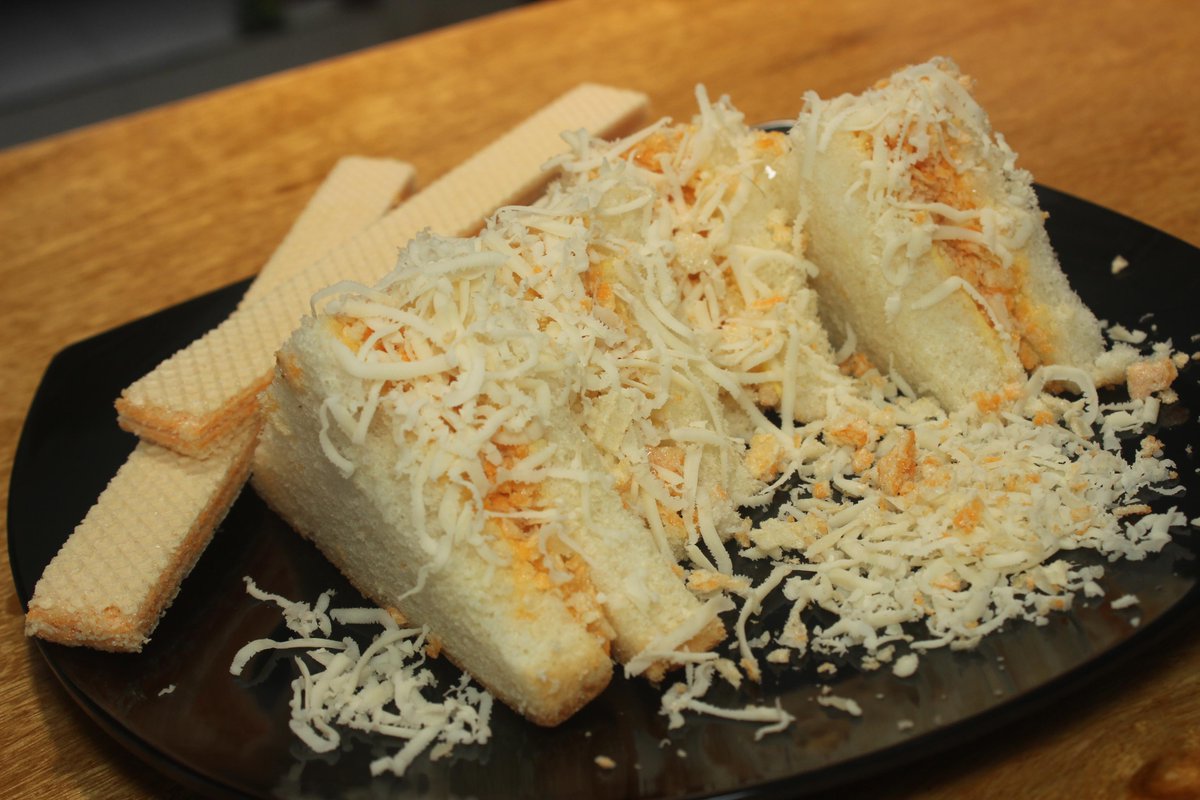 kakekjuara's tweet photo. @rafisadelila mari mampir ke @kakekjuara (Pemkot Cimahi) / Ada Ramen, Sandwich, Mix Drink.  / Mulai 5000an :) http://t.co/OgN9w2ksZ4