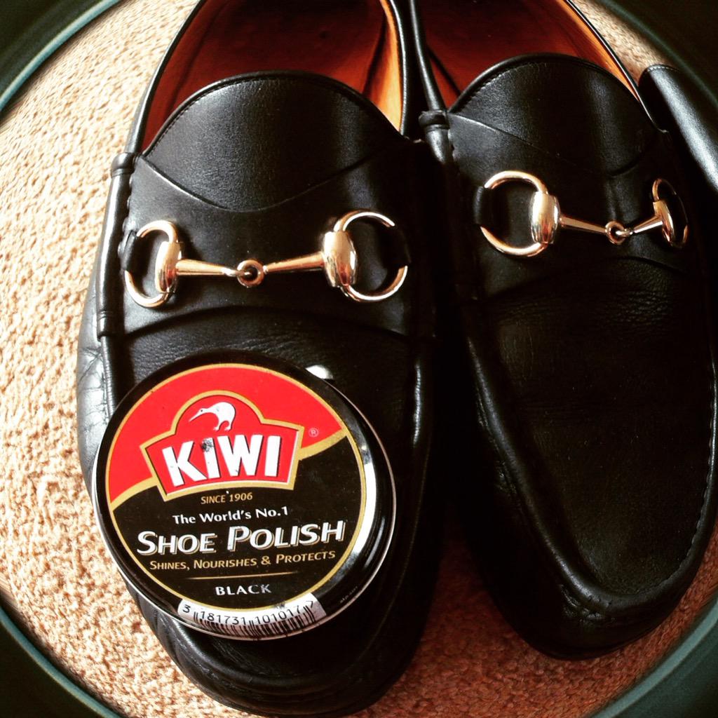 gentlemanschron's tweet photo. The best polish for @gucci is kiwi http://t.co/yJYolzuxAS