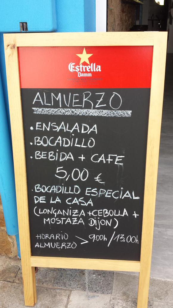 pedro_garcia22's tweet photo. Ven a disfrutar de la hora del almuerzo a La Barra del Marino, estamos en la plaza Mariana Pineda. http://t.co/crlz3hx8id