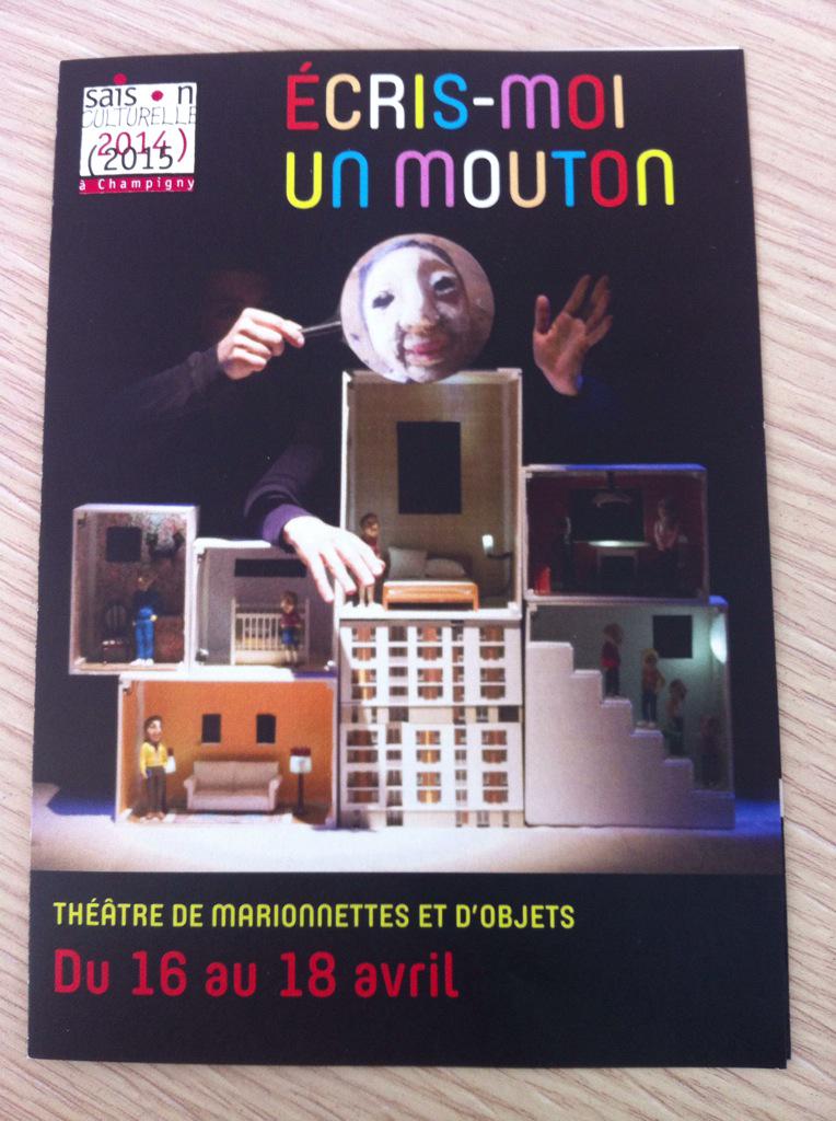 v_lecullee's tweet photo. Cette semaine trilogie théâtre d'objet marionnette sur le  lien franco  algérien. http://t.co/B6djIQ58Wl