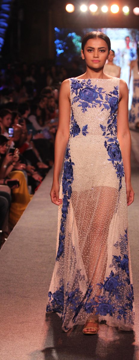 MMalhotraworld's tweet photo. #TrendyTuesday Get this look from @ManishMalhotra1 #BlueRunway !Perfect for summer. Isn't it?Available #delhi #Mumbai http://t.co/MPKnk6ogOz