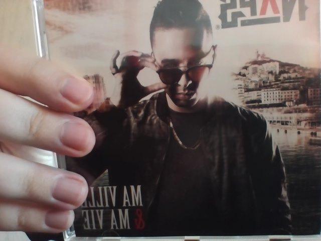 matthieughettof's tweet photo. @Naps_officiel en train d'écouter le cd de Naps il est lourd http://t.co/9Y4ShIWD4W