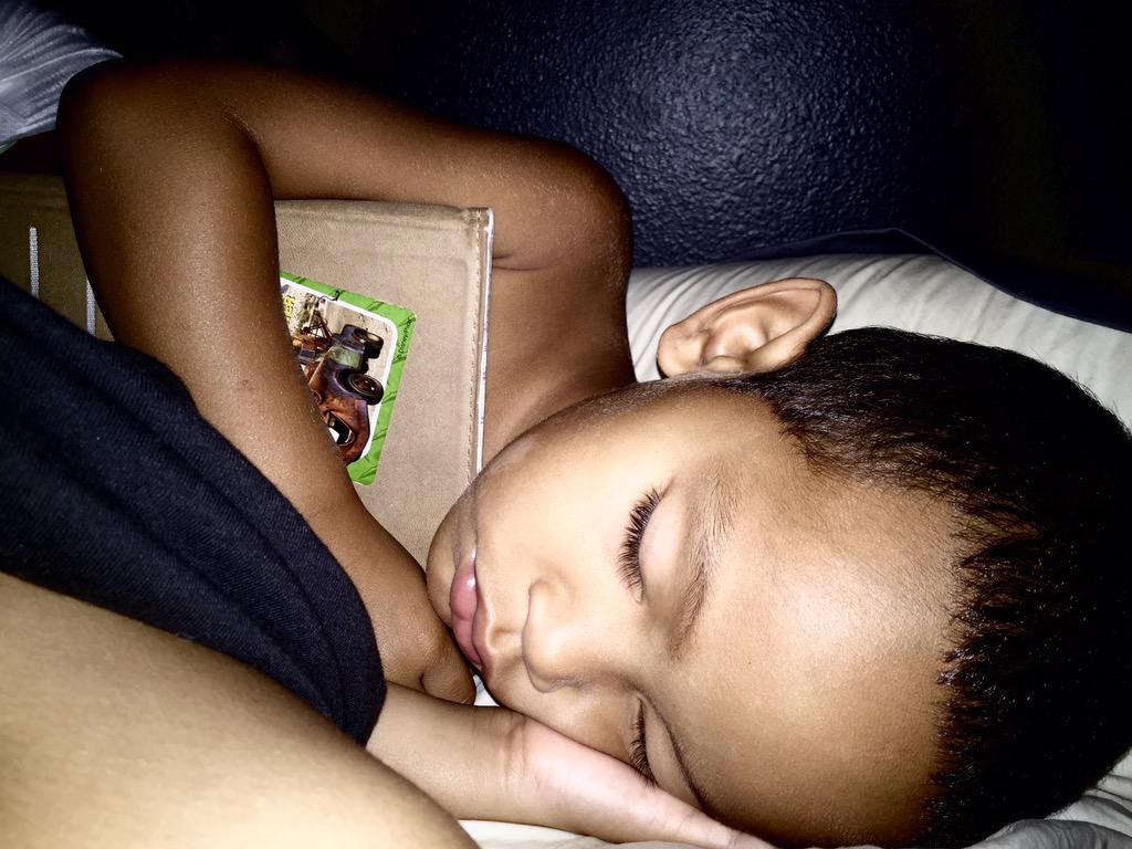 KC_daily's tweet photo. @KC_daily: "Mom my iPad is dead" I told him to go to sleep, & I'll charge it. But then this happenedπππ #KarsonDane http://t.co/ZdBcgnv9Fr
