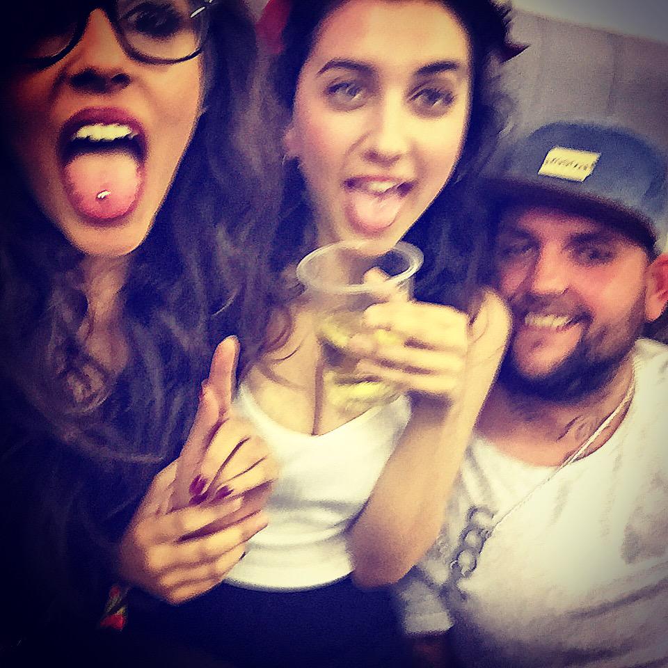 ModuHub's tweet image. This is how we do it at @ModuHub on a fucking Monday night yoooo.
Get in touch for bookings