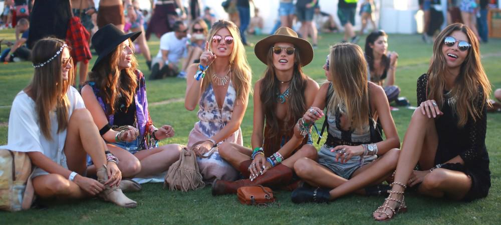 anyarena's tweet photo. @coachella FESTIVAL’S ONE BIG #FashionShow Take Everyone’s Eyes Off The Stage
http://t.co/LWzaMrMwMW
@CoachellaFSHN http://t.co/9y2VD4hlZz