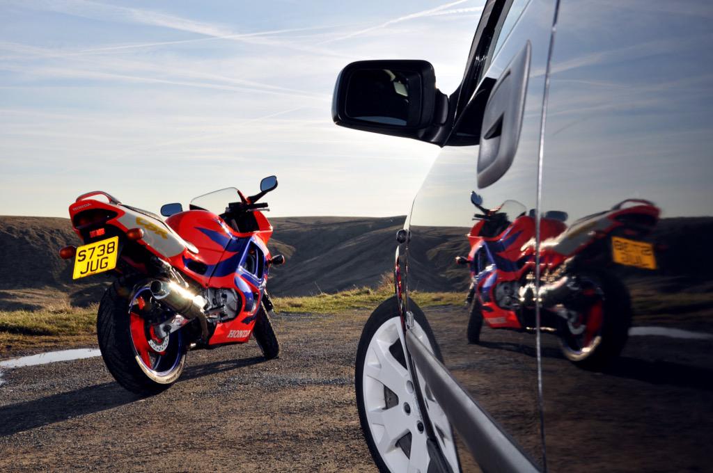 MatthewRatclif3's tweet photo. Had to stop off for the view. #motorhour #orange #Reflections #biker #DRIVECLUB #Astra #photography #landscape http://t.co/I8v3QBM9aF