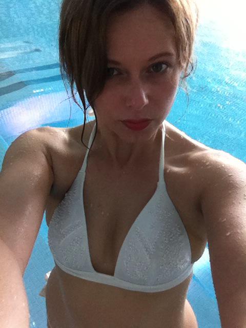 Pool to my self 😏 http://t.co/Qe9hsd2WhP<a href="/tag/mvsales"class="tags"><span>#mvsales</span></a>