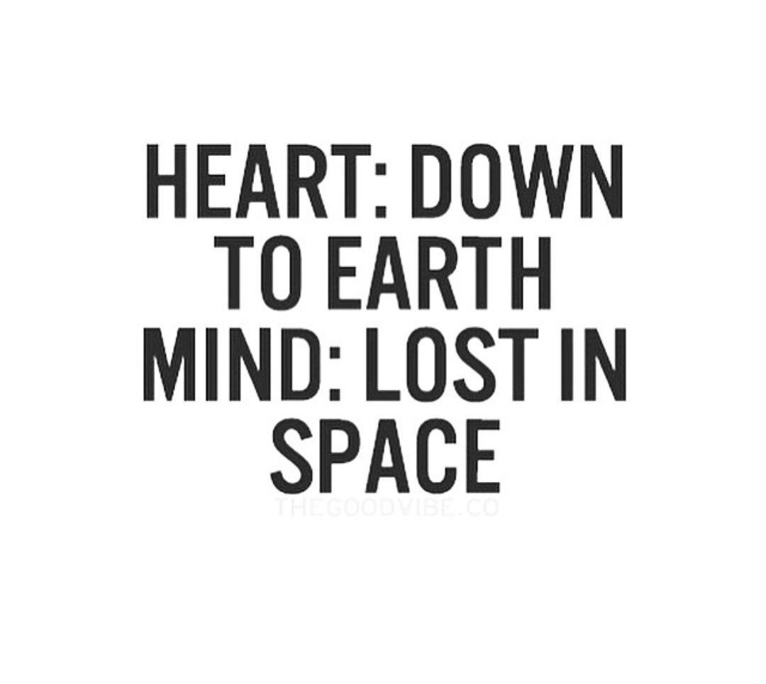 AimeeMarchan's tweet photo. If you could describe me... #downtoearth #lostinspace 💛🌏👣👽🌙✌ http://t.co/OIoa7vIASB