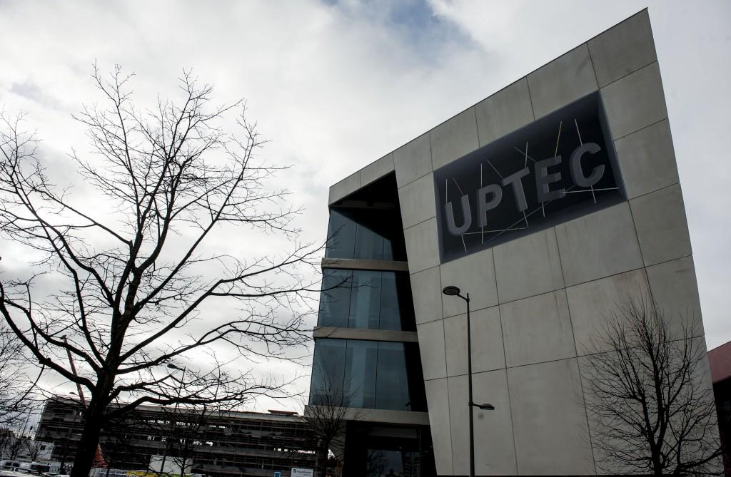 SetesysNet's tweet image. Obra de referência executada pela Setesys,desta feita nas especialidades de GTC, SADI e CCTV.
#uptec #gtc #sadi #cctv