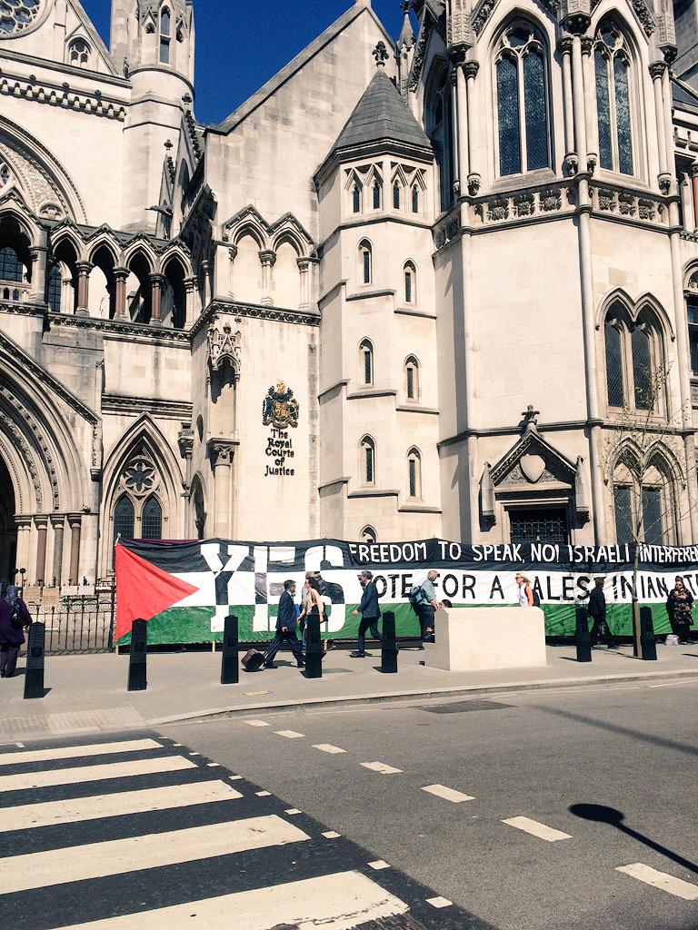 KCLPEN's tweet photo. Protest spotted outside Royal Courts of Justice this morning http://t.co/I50ljvGMF0
