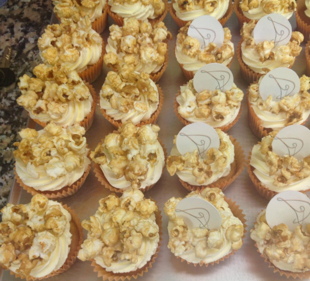 Petit aperçu des Cupcakes au caramel de Mélodie que vous pourrez déguster demain soir au concert ! #gourmand
