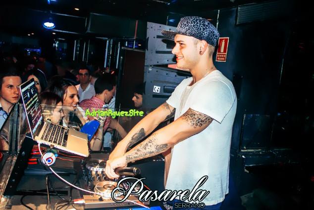 AdrianRguezSite's tweet photo. Adrián el pasado Viernes en #PasarelaSerrano. [5] http://t.co/0yp3K3vL1s