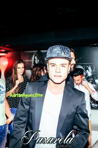 AdrianRguezSite's tweet photo. Adrián el pasado Viernes en #PasarelaSerrano. [6] http://t.co/u654cEpgc4