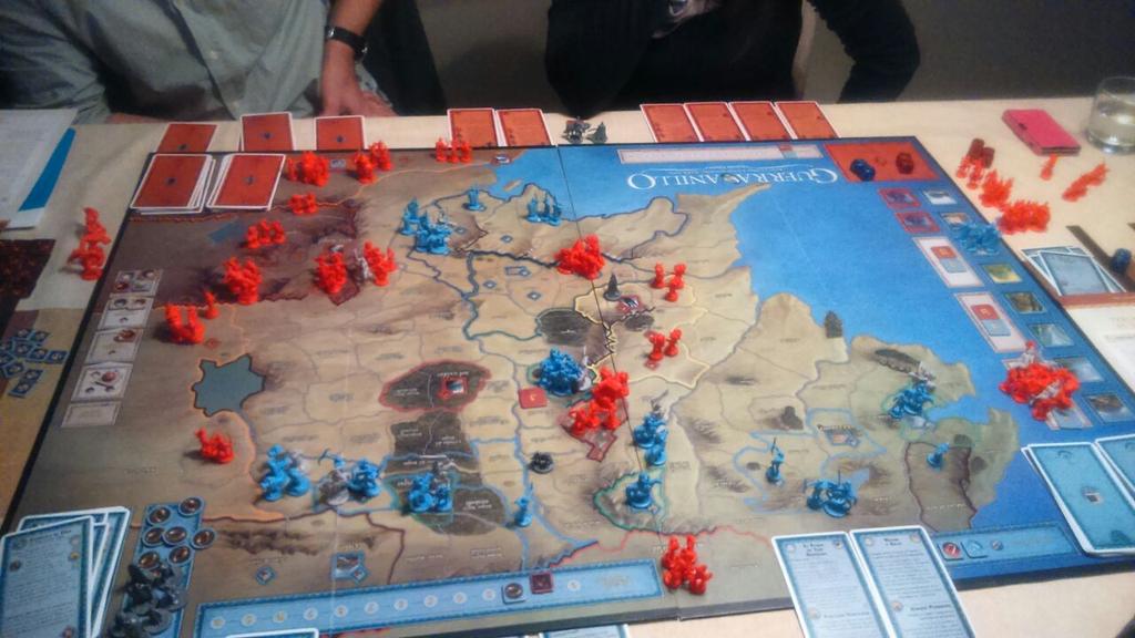 DanielBoluda's tweet photo. #guerradelanillo #warofthering cuando la comunidad estava al limite, los ejercitos libres se alzaron con la victoria http://t.co/kM20Slj9dn