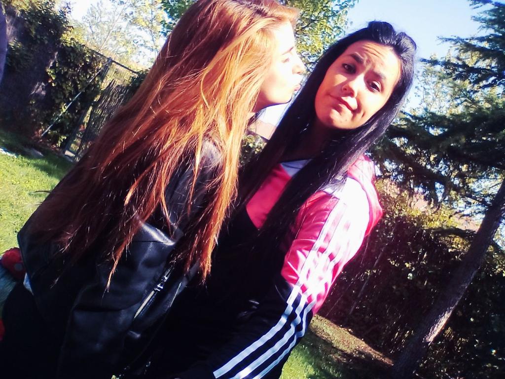 CriisCriado's tweet photo. Lo son todo @reiix_92 @Anitaisla2 ❤ http://t.co/o2pxsnTTPY