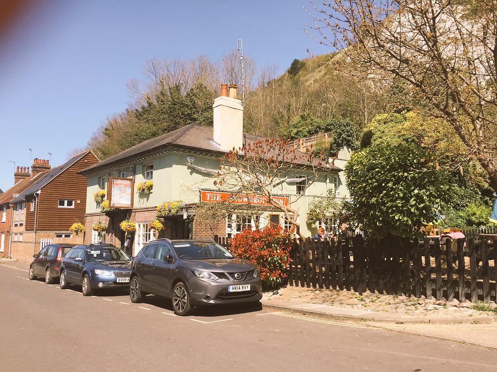 snowdropcellar's tweet photo. What a lovely day to enjoy some @burningskybeer Aurora on keg. http://t.co/8obgxrQ3wR