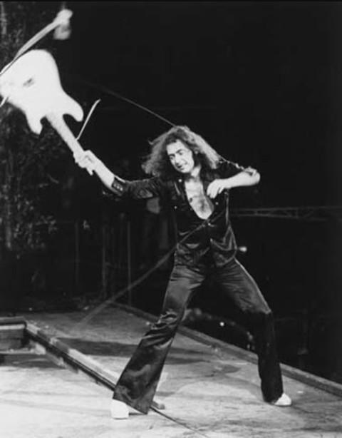 Happy birthday Richard Hugh Blackmore \"Ritchie Blackmore\"-Deep Purple,Rainbow,14 April 1945,master!! 