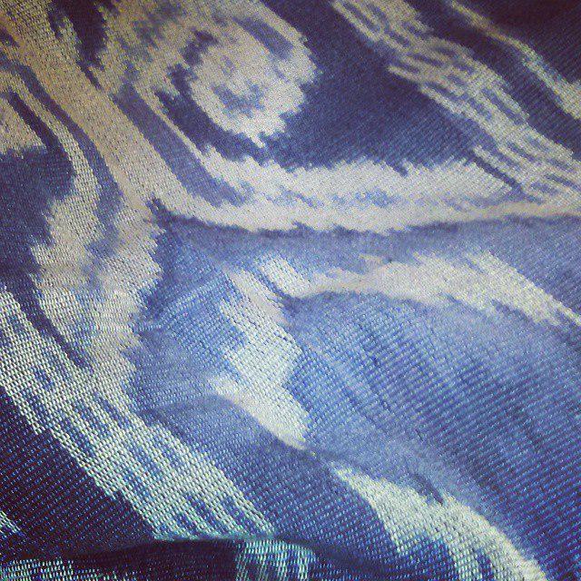 Cooltura_Trends's tweet photo. New Denim Ikat from Sumba by Cooltura :) It's Amazing!! #coolturaTrends #handmade #ikat #handWoven #indonesianTextil http://t.co/MRLZ06YaLi