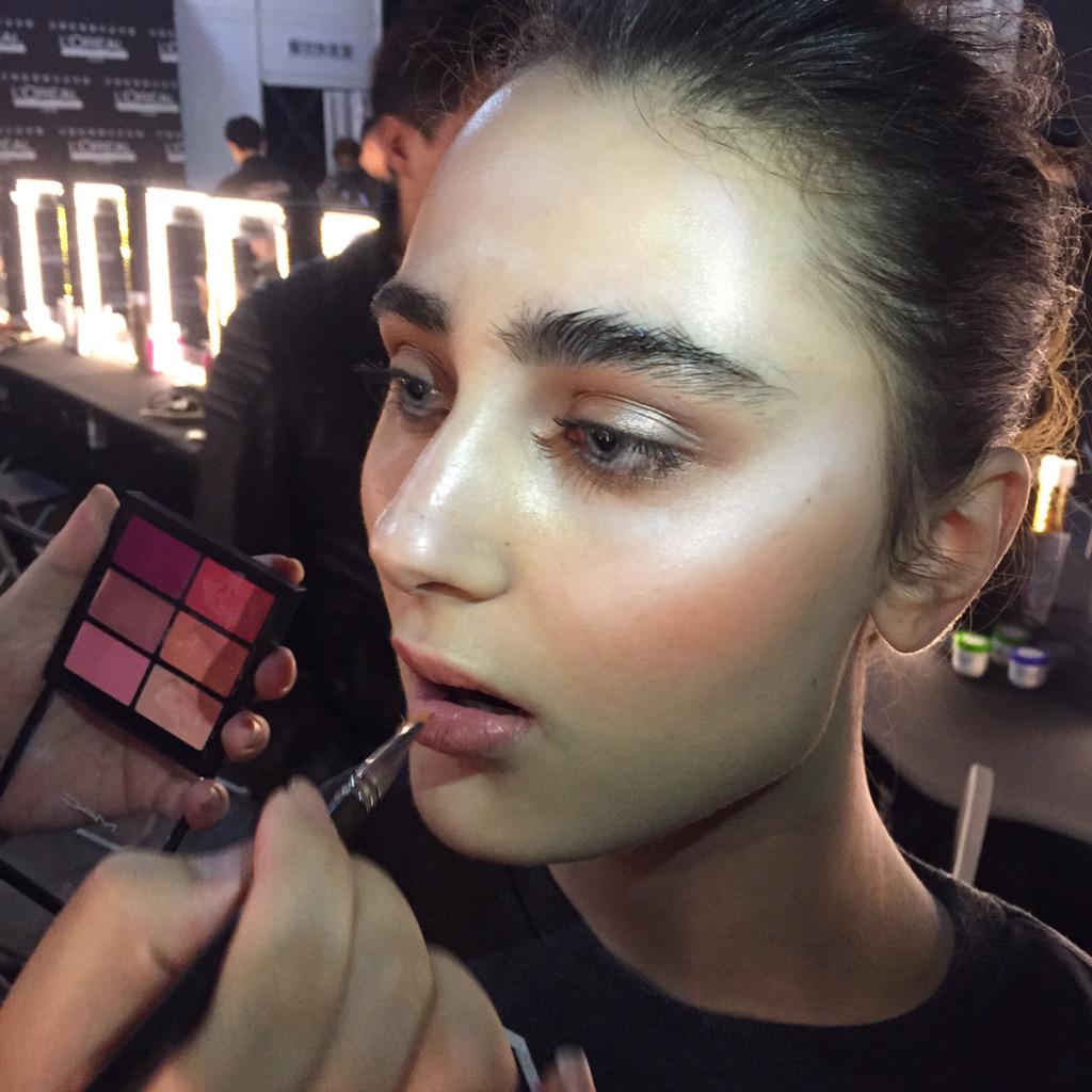 Some super pretty makeup happening at Shanghai fashion week