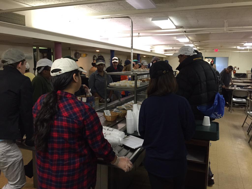 itskeelz's tweet image. What a great way to start Impact Week, helping serve breakfast to those at the Samaritan Center! #SUImpact